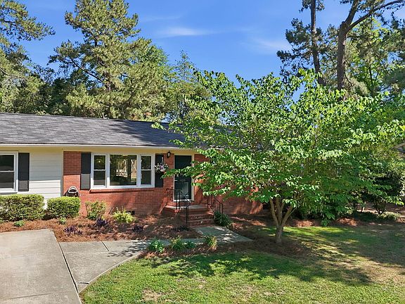 4th image of 408 Lakeside Dr