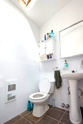 Rented by Compass | media 11