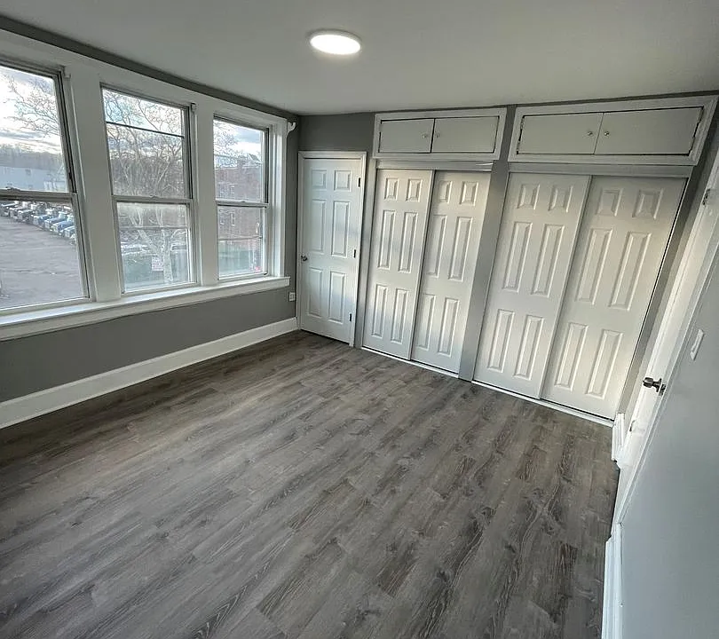 891 Broadway