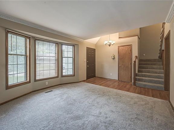 3rd image of 10734 Rowland Ct