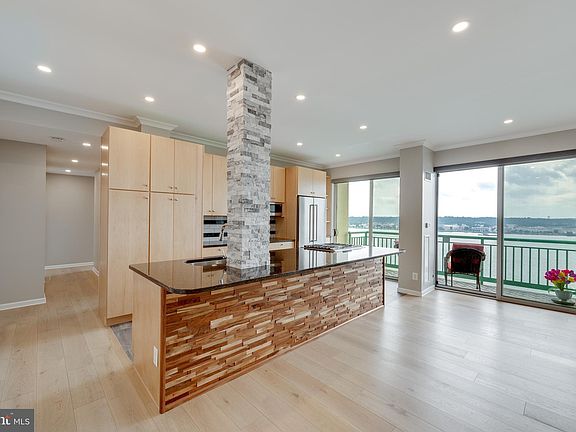 2nd image of 501 Slaters Ln APT 1419