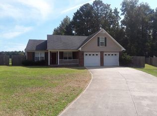 271 Bent Oak Ct, Raeford, NC 28376