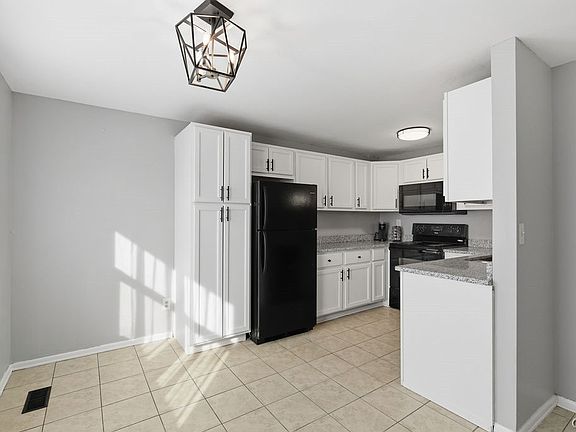 5th image of 8385 Shallowcreek Rd #A