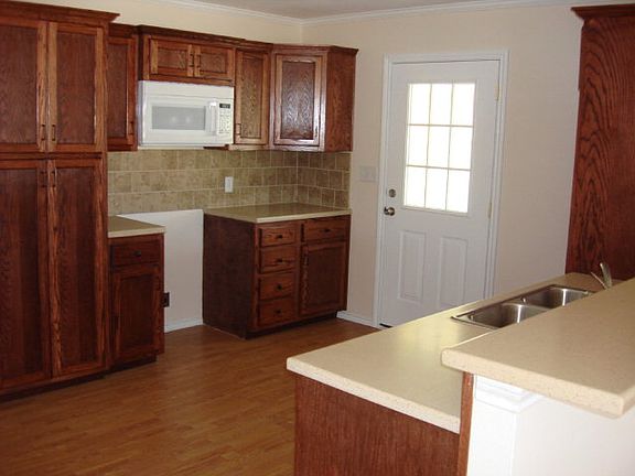 4th image of 123 E 41st St