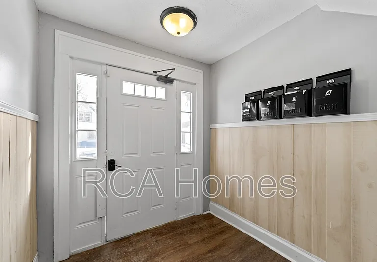 412 N Bradley Ave #3 — Photo 9