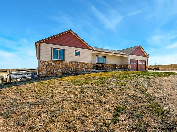 2nd image of 1073 Shaver Rd