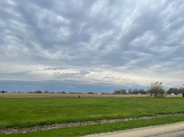 5 16000th Rd, Buckingham, IL 60917