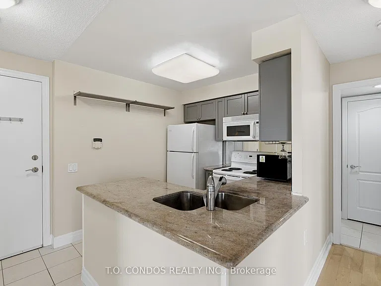 21 Hillcrest Ave #601 — Photo 9