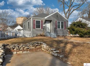 834 S 49th Ave, Omaha, NE 68106