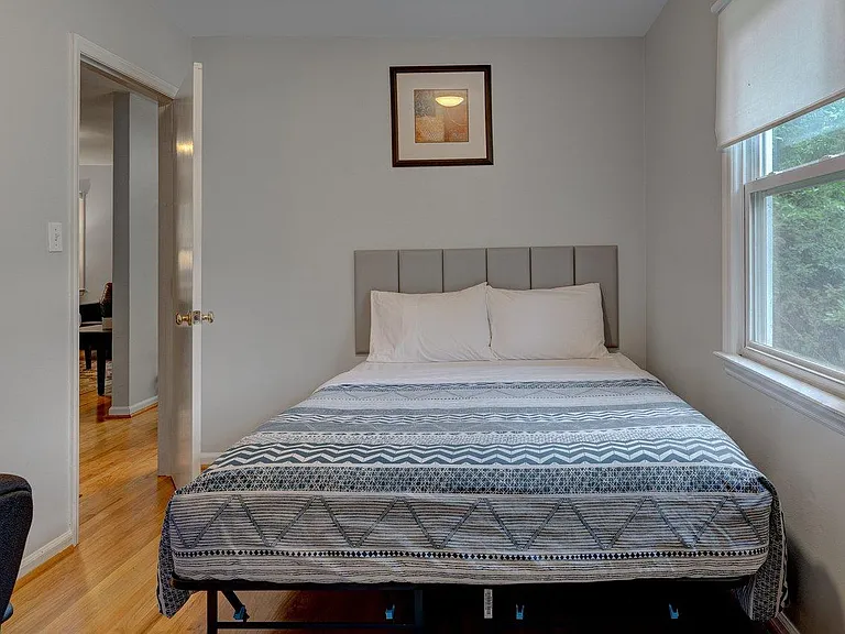 2408 Shirley St — Photo 16