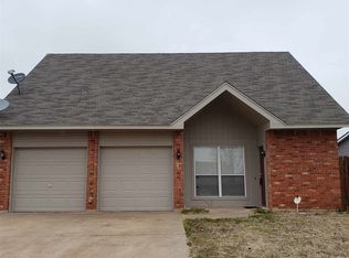 4009 SW Hickory Ln, Lawton, OK 73505