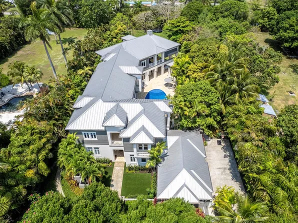 101 Holly Ln, Plantation, FL 33317