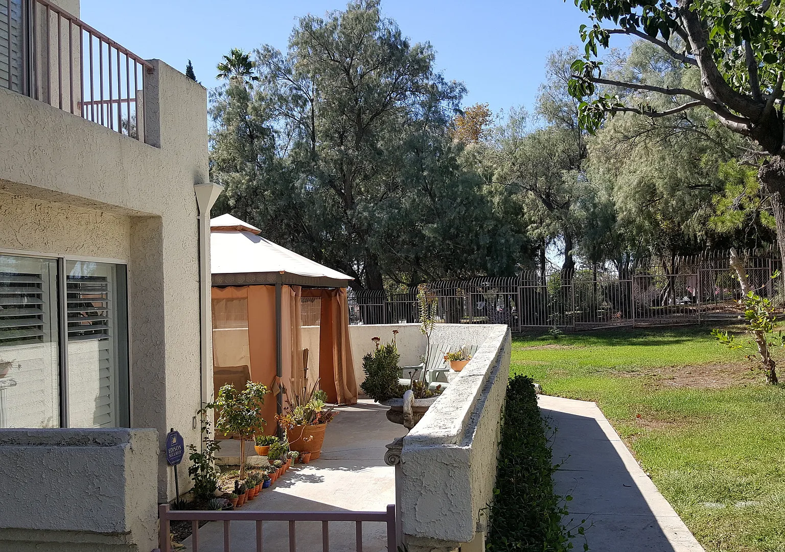 12411 Osborne St — Photo 3