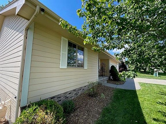 4th image of 12432 S 218th Ave