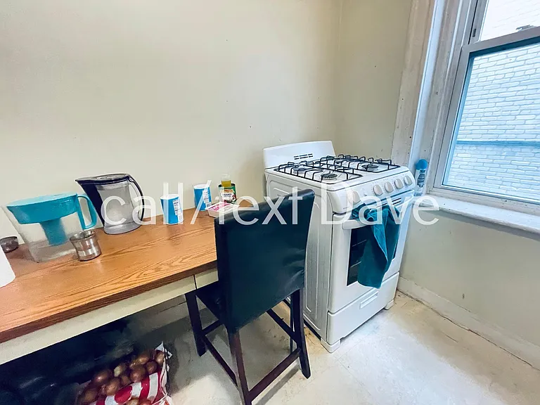 161 Kelton St #12 — Photo 7