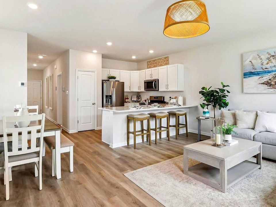 1st image of 247 Hermosa Dr