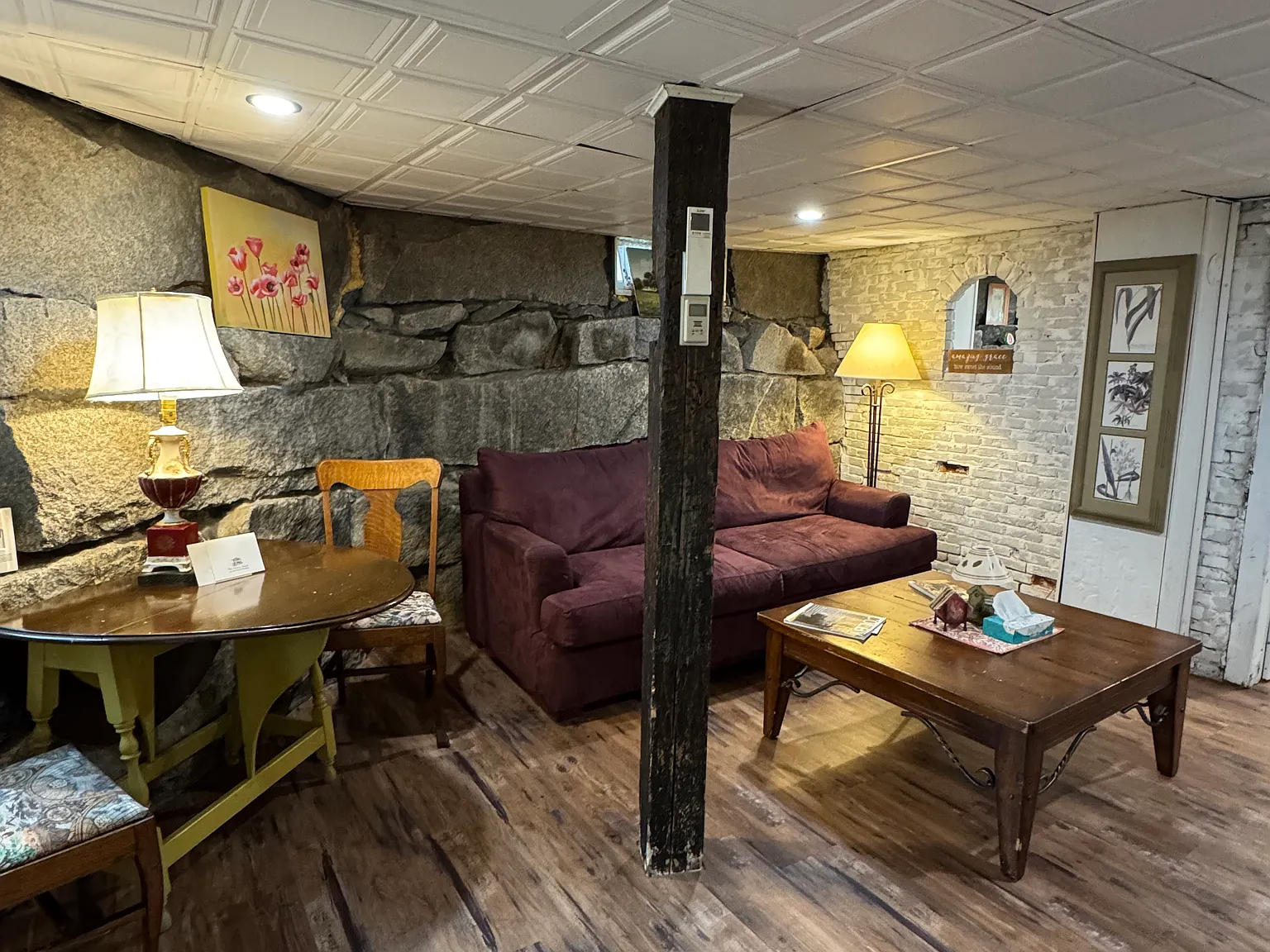 1 bed, 800 sqft, $1,300 — Photo 2
