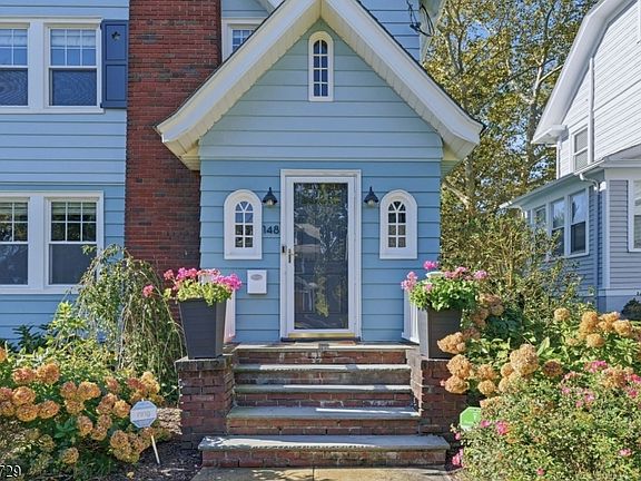 2nd image of 148 Oakview Ave
