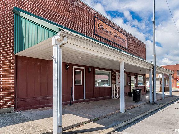 3rd image of 313 E Broadway Blvd