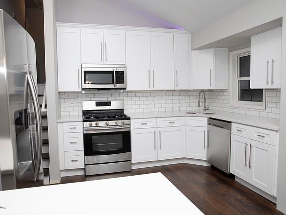 5th image of 518 Parnell Ave