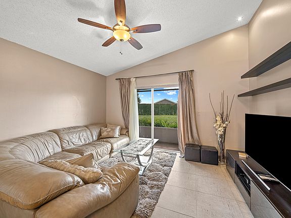 4th image of 5705 Boynton Bay Cir