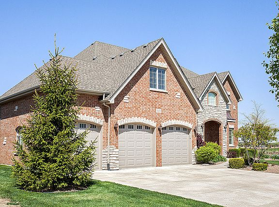 2nd image of 15658 Jeanne Ln