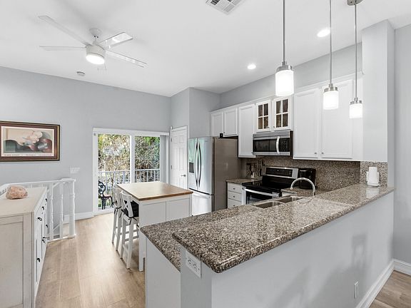 2nd image of 2445 NE 14th St #5-509
