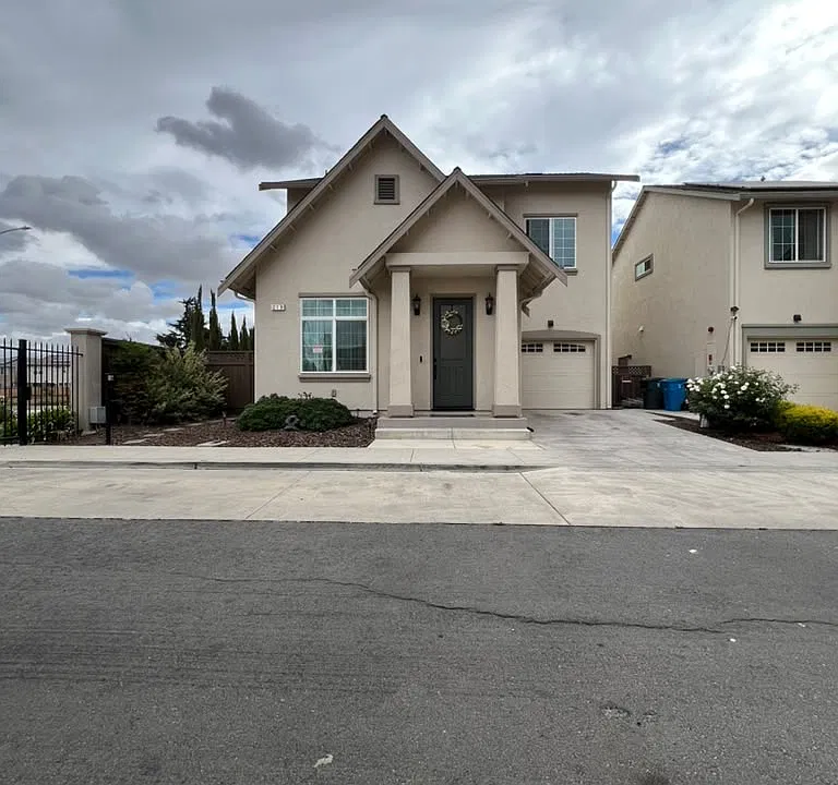 219 Springtime Cir