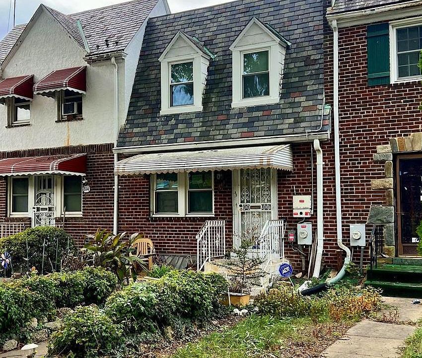 2nd image of 816 21st St NE