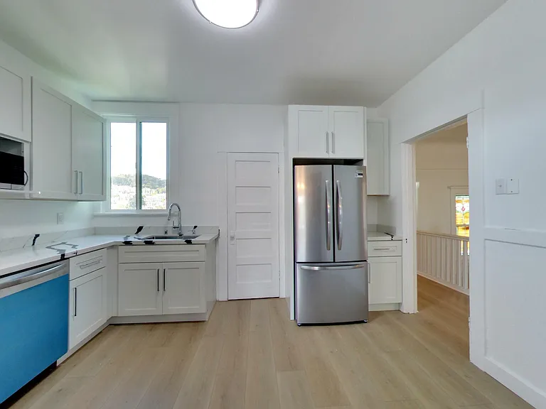 425 Steiner St #3 — Photo 10