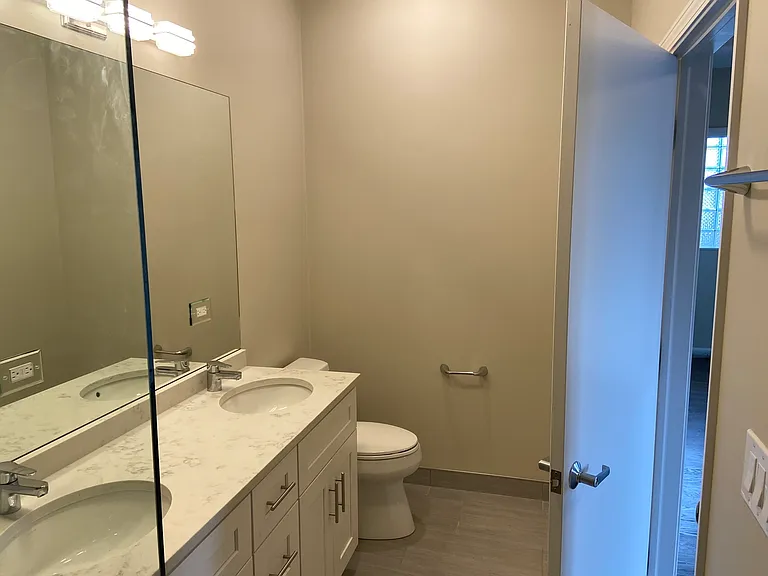 1837 W North Ave #2 — Photo 23
