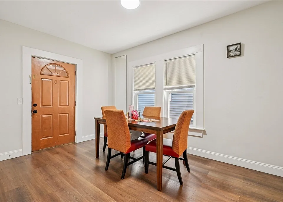 1 Rockdale Ave #1