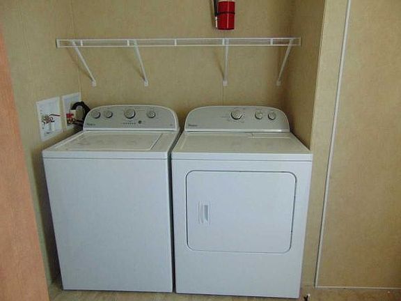 Washer & Dryer Included
