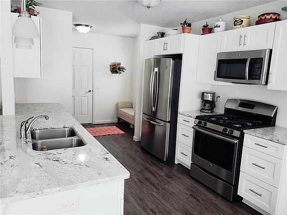 3rd image of 147 Southend Sq