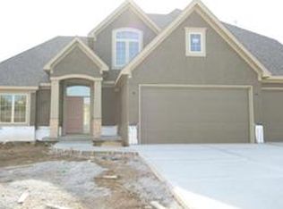 7604 N Granby Ave, Kansas City, MO 64151