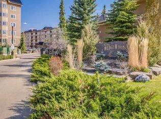 10 Discovery Ridge Close SW #319, Calgary, AB T3H5X3