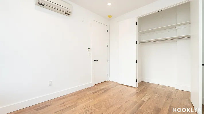 Rented by Nooklyn NYC LLC | media 11