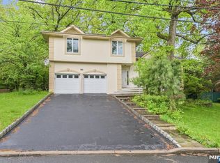 56 Toni Dr, Englewood Cliffs, NJ 07632