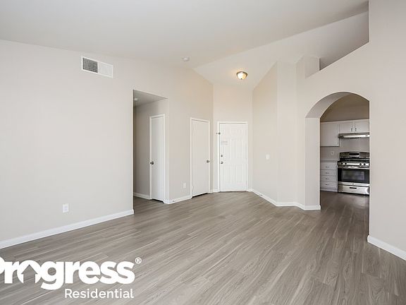5th image of 5144 Crystal Breeze Ln
