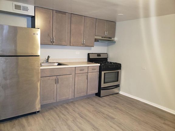 2nd image of 4902 N Whipple St #4902W-B