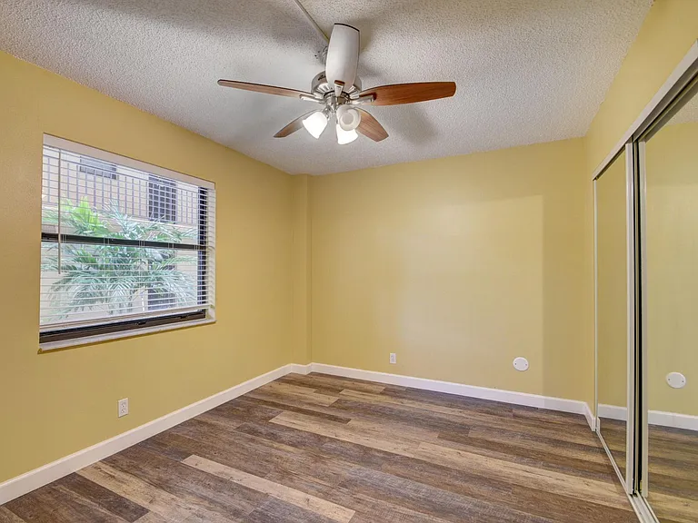 890 N Federal Hwy #103 — Photo 30
