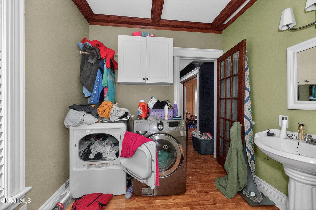 16th image of 7 Broadview Terrace