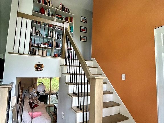 3rd image of 100 Prentiss St