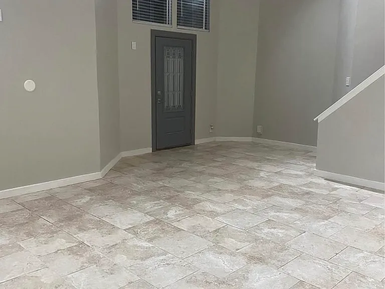6708 Spring Front Dr — Photo 2