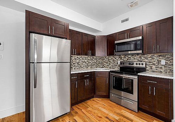 5th image of 8218 Avenue J