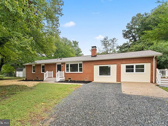 4th image of 4413 Chesapeake Pl