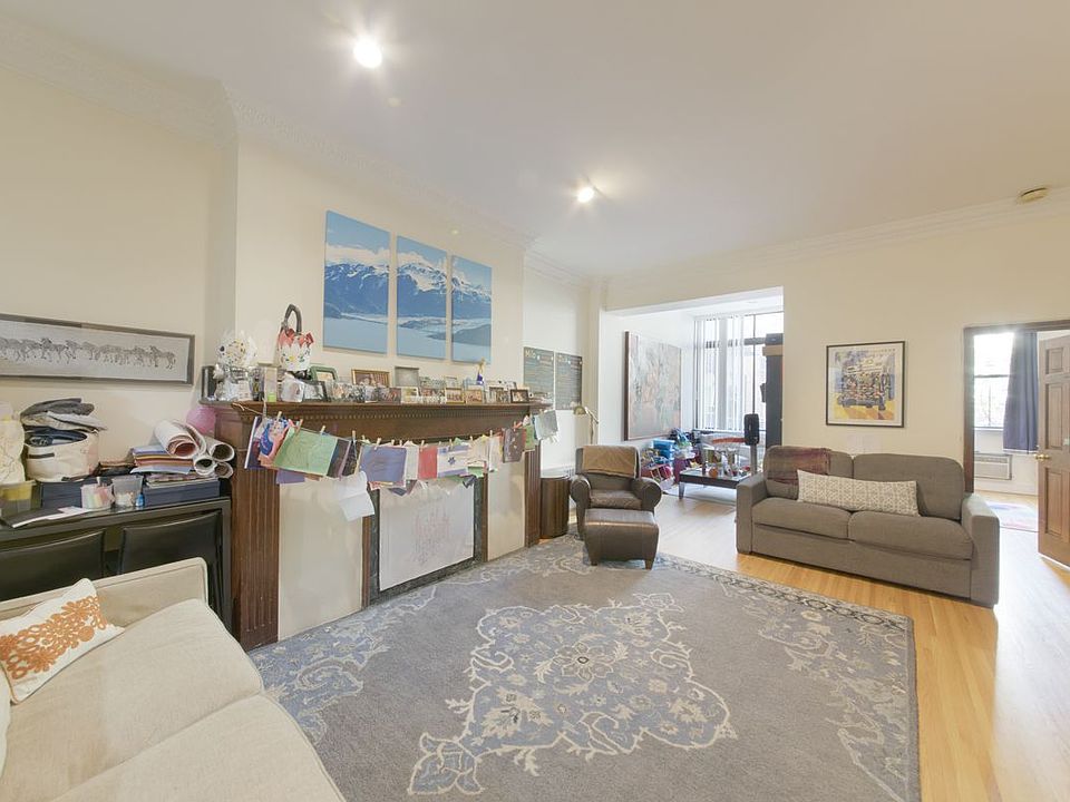 1st image of 489 W End Ave APT 1