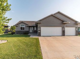 7704 W Lobelia St, Sioux Falls, SD 57106