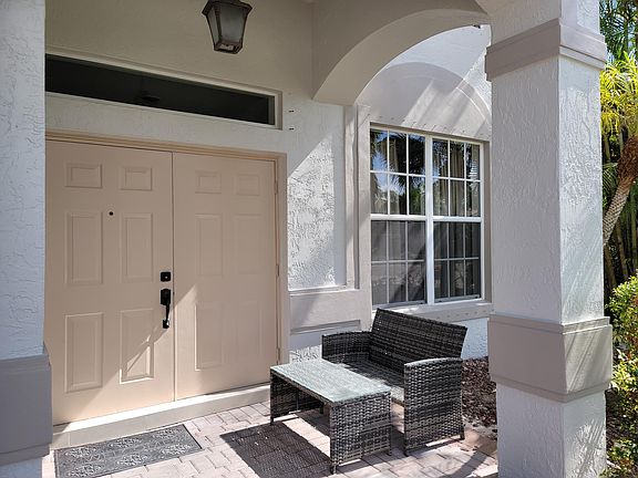 2nd image of 4006 Bahia Isle Cir
