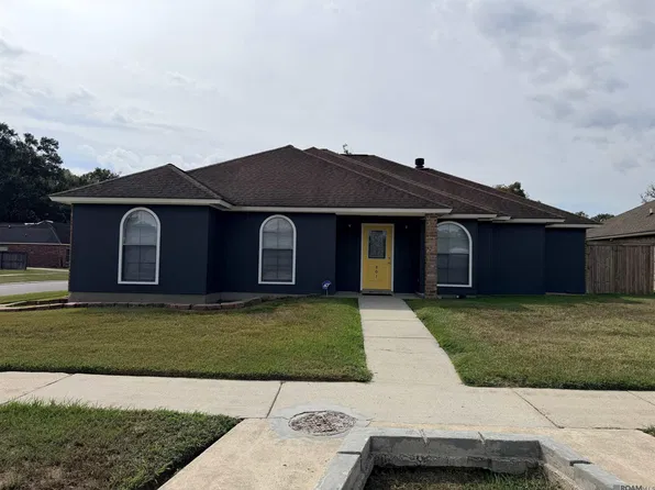 801 Chemin Dr, Baker, LA 70714